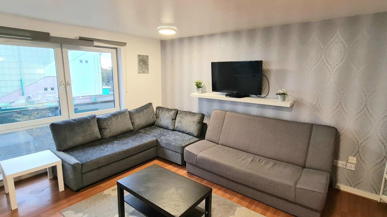 Lovely 3 Bedroom Apartment - Free Parking אדינבורו מראה חיצוני תמונה