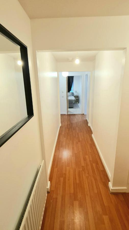 Lovely 3 Bedroom Apartment - Free Parking אדינבורו מראה חיצוני תמונה